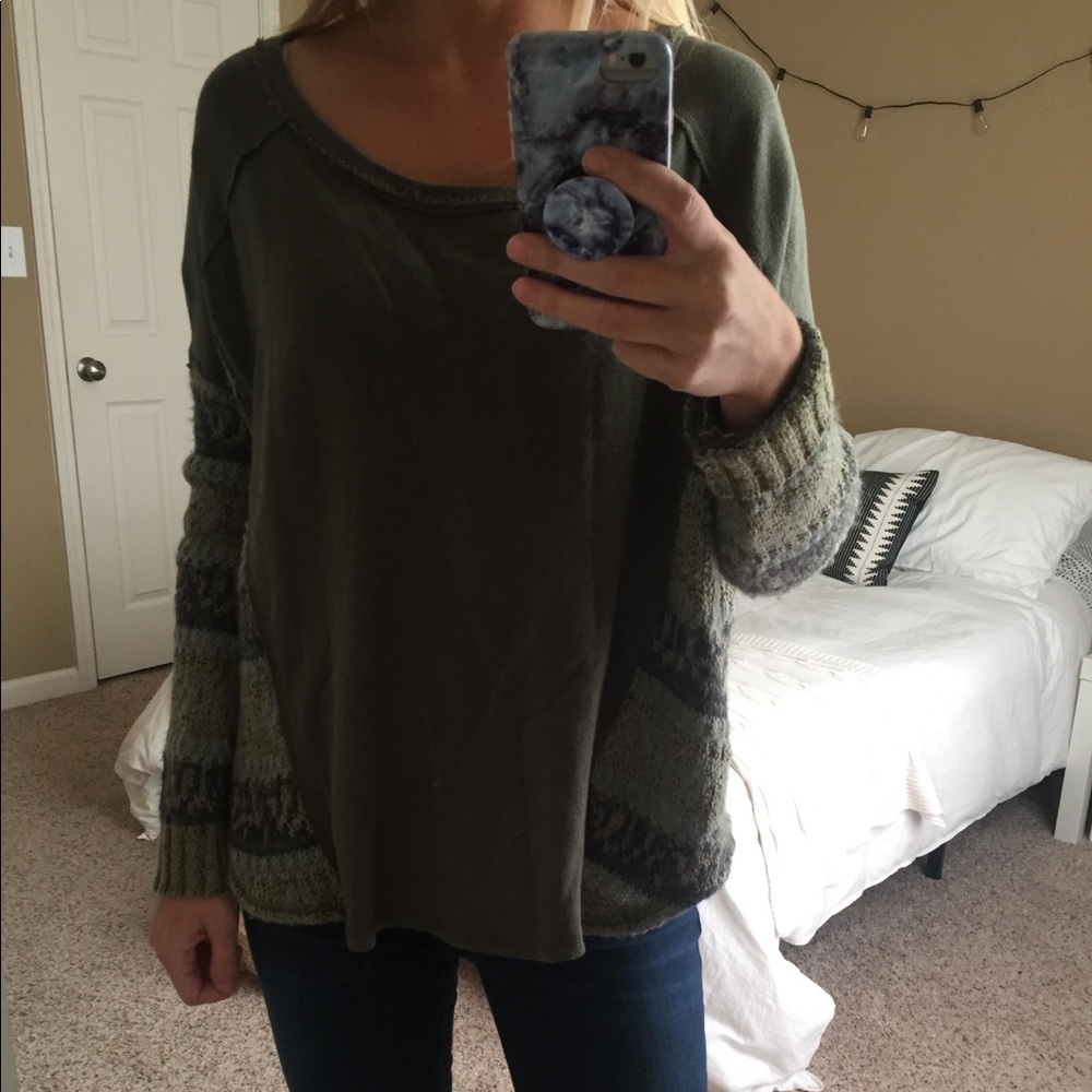 Excellent Condition FREE PEOPLE Sweater Small